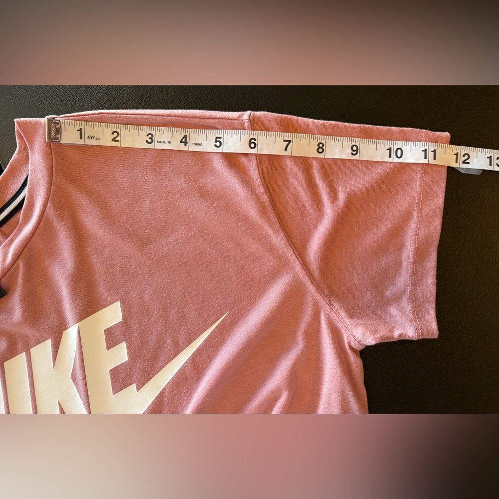 Nike Women’s Pink T-Shirt Cropped Logo-Size: Small-Preowned, EUC - Picture 8 of 10